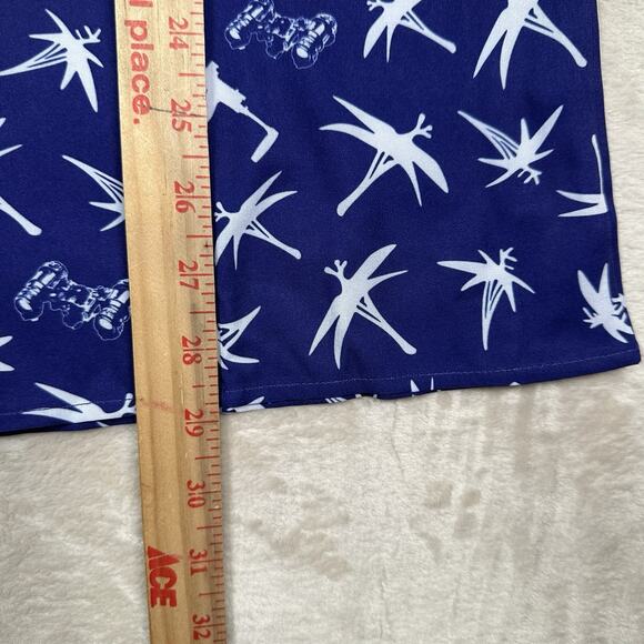 NWT Savage Tacticians Blue White 2nd Amendment Guns Hawaiian Shirt Men’s Size S - Picture 7 of 7